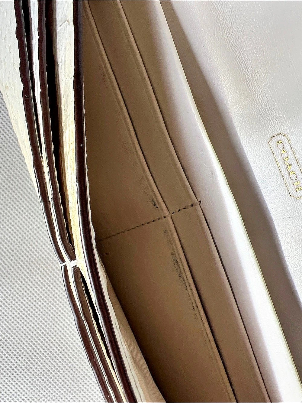 Vintage Coach Python Beige Wallet - Picture 4 of 6